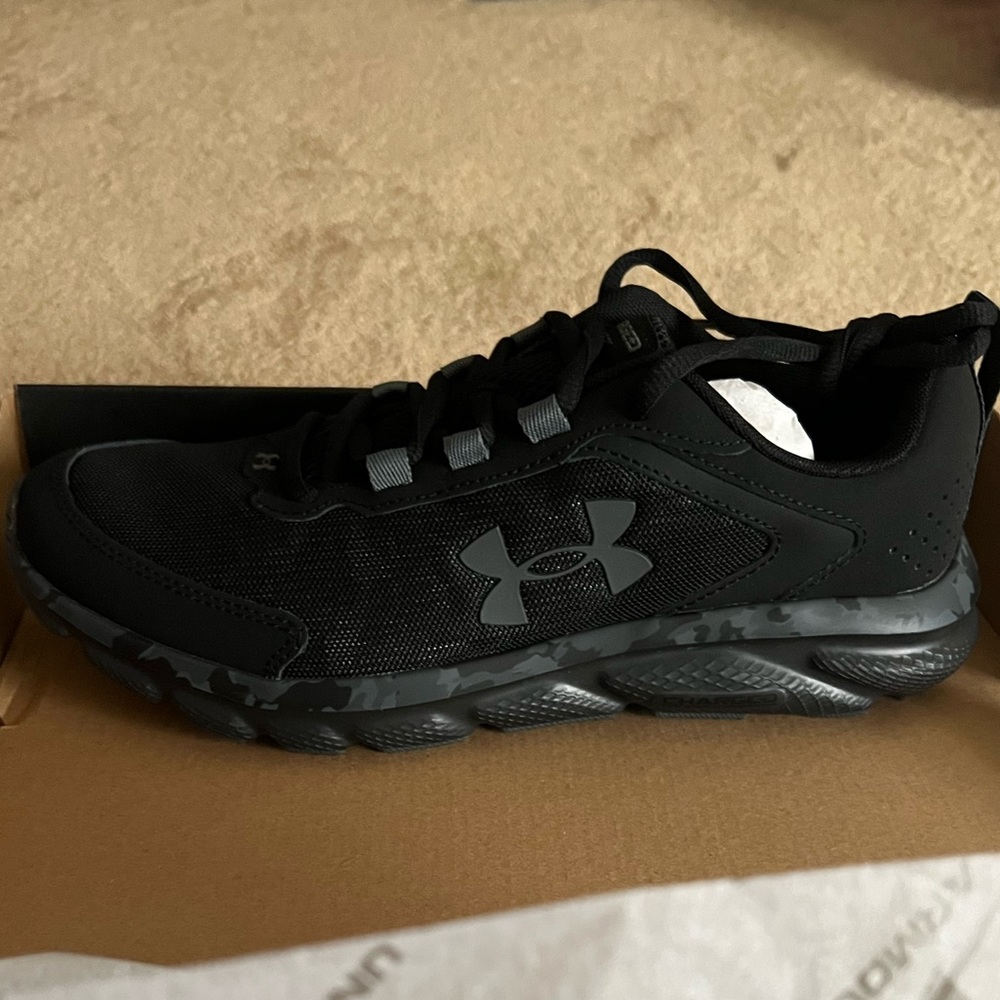 Under Armour Men’s Charged Assert 9 Camo Shoes